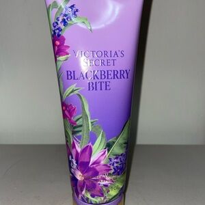 BLACKBERRY BITE Victoria’s Secret Body Lotion